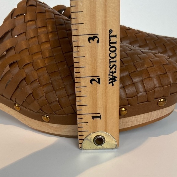 J. Jill Cameron Women's Clogs Size 6.5 Color Tan Studded Woven Leather - Picture 7 of 12